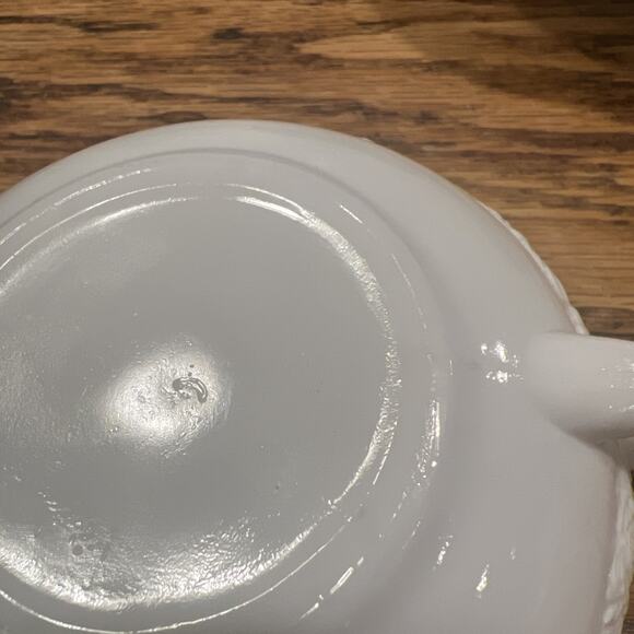 Vtg. White Milk Glass Cream Soup Bowls Embossed Floral Band Vitrock Set of 4 - Picture 3 of 7